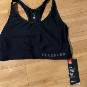 Under Armour black medium impact sports bra.